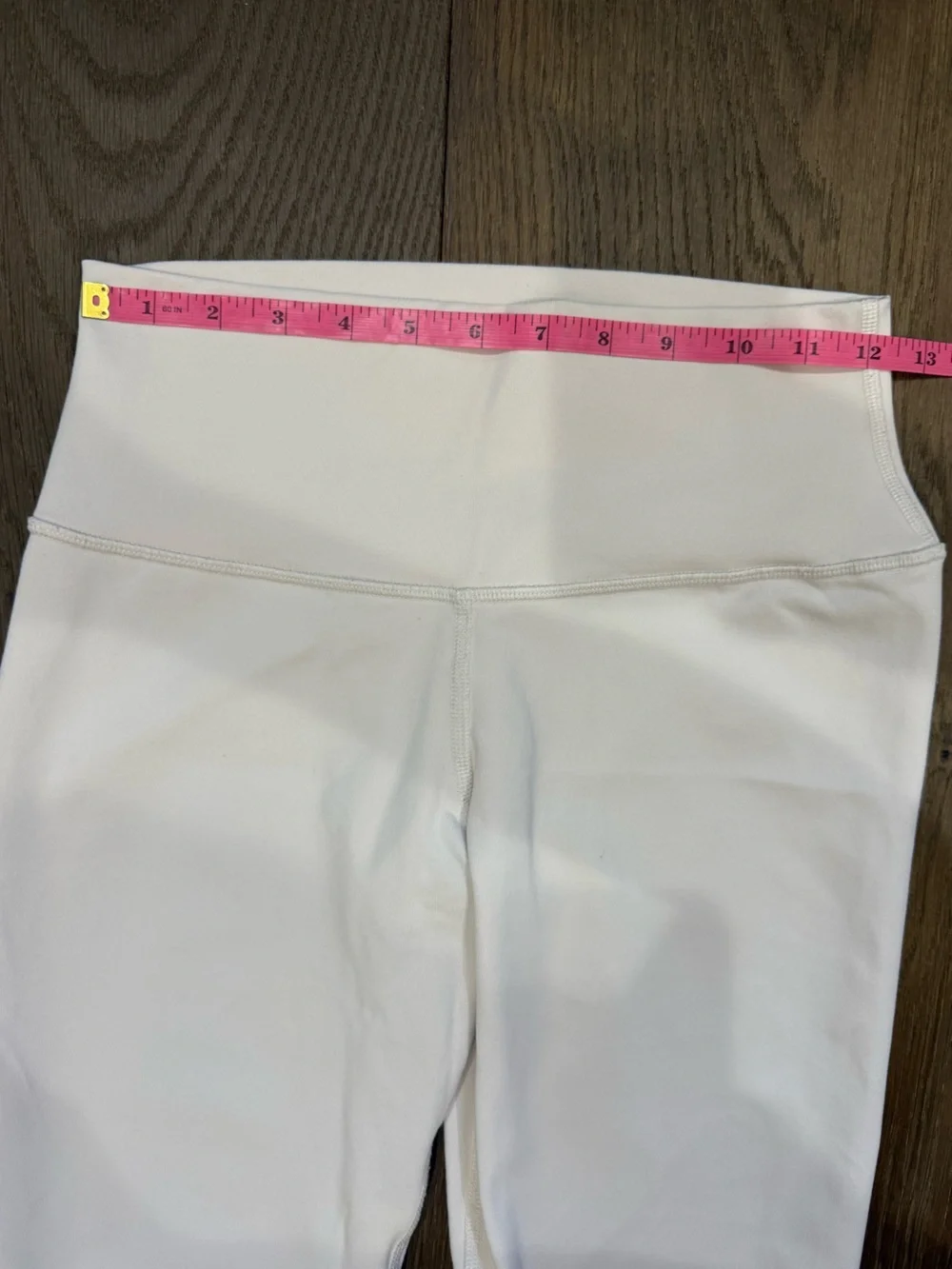 Alo Yoga High-Waist Airbrush Legging Ivory Cream White